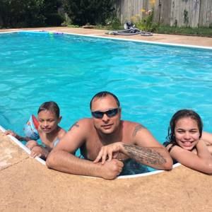 Meet your Posher, Eric